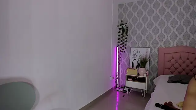 XXX chat uživo modela Zenith_glow