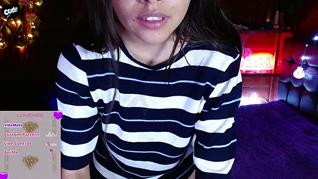 MidoriQuiinn Adlı Modelin Canlı XXX Sohbeti