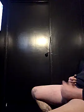 Heavyhung14u: διαδικτυακό σόου στην κάμερα