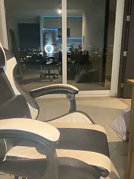 Chatroom XXX en direct de AlejandritaMilano