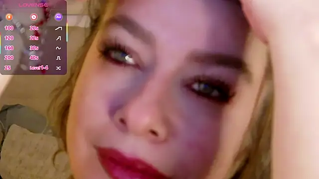 แชท XXX สดของ PetersEmily