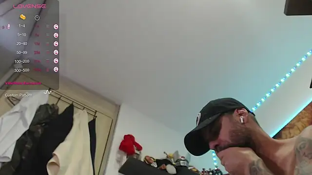 johny_bluexxx 现场XXX聊天