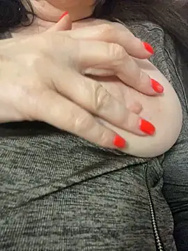 Chat +18 de ZaraFay ao vivo