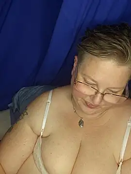 Budd_Bunney Live XXX-chat