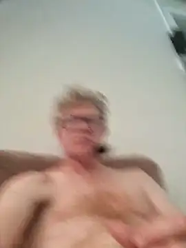 Hardwarelane67's Live XXX Chat