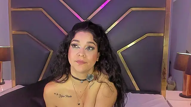 MarianaMontezz Chat XXX in diretta