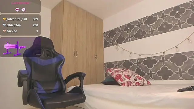 Chat XXX en directo de NAMIMAYERS2