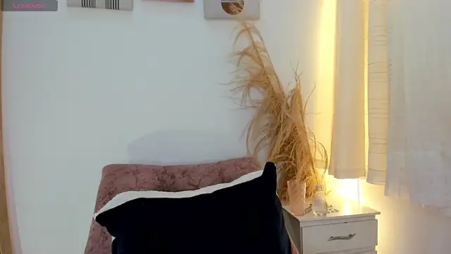 emma_woods_ Live XXX-chat