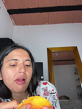 Chat +18 de ViolettaSummer ao vivo