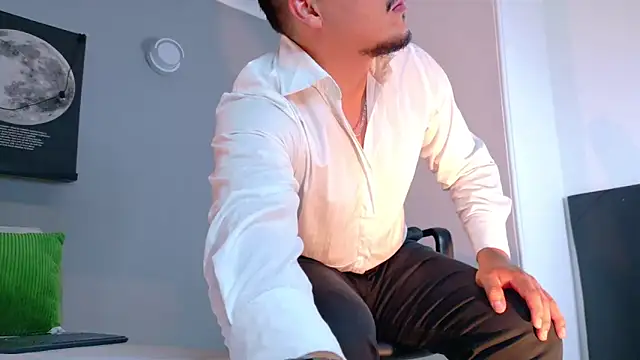 Chat +18 de MrFox__ ao vivo