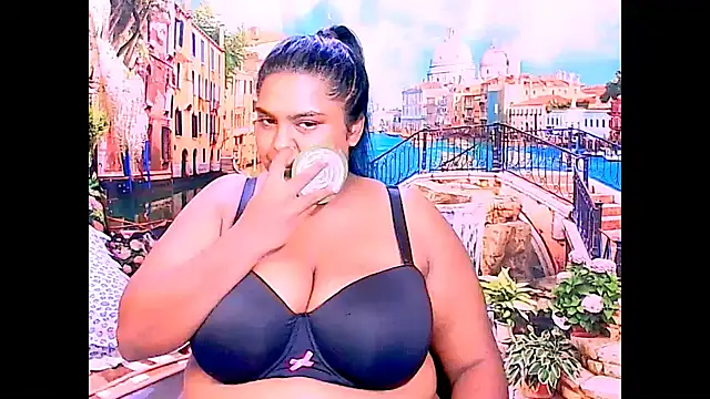 Chat XXX en directo de Indianfairy99