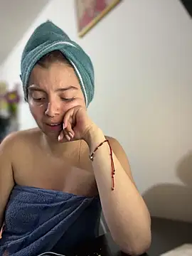 Chat +18 de Cloew_Marz ao vivo