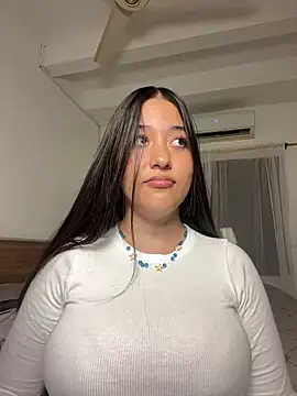 Nhefertary 现场XXX聊天