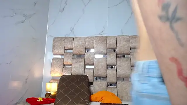 KathyAiden: онлайн-секс-чат