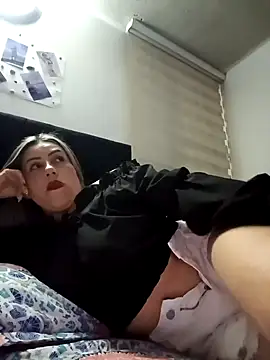 maynor_1998 élő XXX-chatje