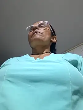 Lorenaluna 现场XXX聊天