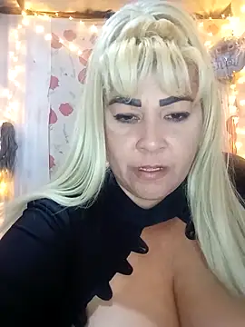 BonniAdams Adlı Modelin Canlı XXX Sohbeti