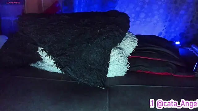 Chat XXX en directo de Cata-angel