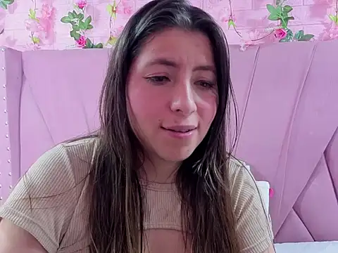 EmberCooper_: онлайн-секс-чат