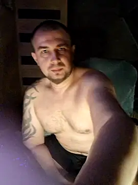 FoxyshavedのライブXXXチャット