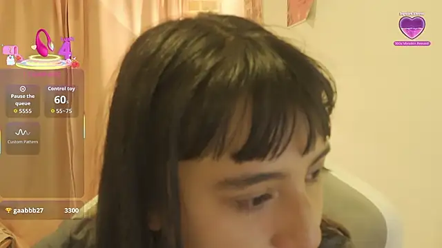 Živý XXX chat EmmitaGarcia