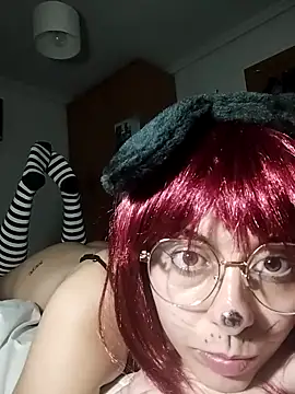 Show modela lunita1901 na web-kameri