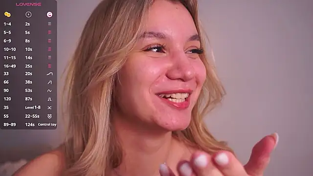 BrynnHolverson's Live XXX Chat