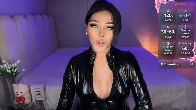 Webkamerová show SUPERHOT_SHANTAL