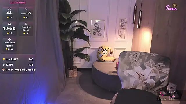 YolandaKiss' Live XXX Chat