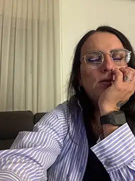 Chat +18 de Chic_desire ao vivo