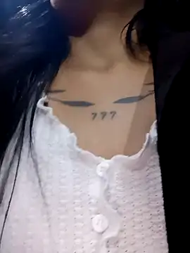 Czat XXX na żywo – LunaHot_777