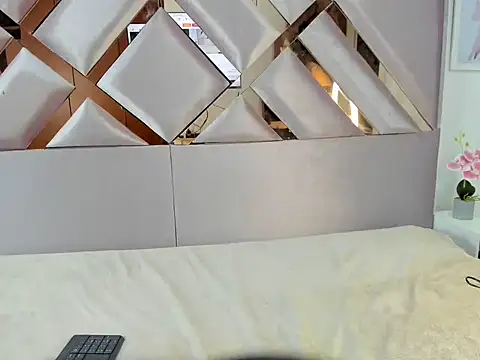 MiaKleinX's Live XXX Chat