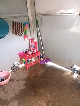 Girl-crazy1 live XXX chat