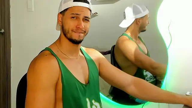 Kris_Khalifa69's Live XXX Chat