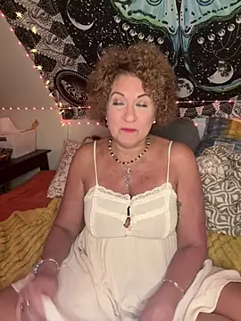 SuzyCatzzn Live XXX chat