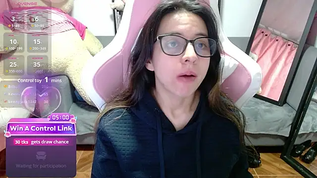 XXX chat uživo modela Maggie_Fox3