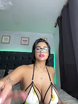 Chat XXX ao vivo de lovely_violet13