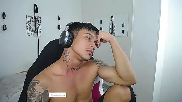 Leonard_Price 即時 XXX 聊天