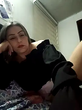 maynor_1998 Adlı Modelin Canlı XXX Sohbeti