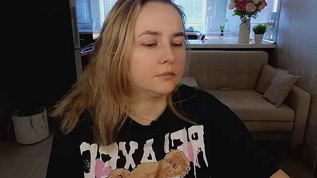 Mira_Mermayd's Live XXX Chat