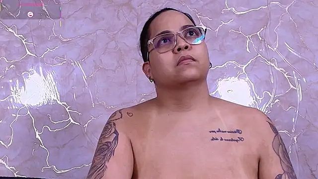 Czat XXX na żywo – naughtylesbians__