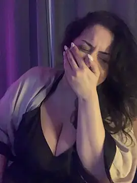 holyeroticss' Live XXX Chat