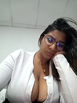 Chat XXX ao vivo de Sofythom1
