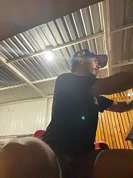 แชท XXX สดของ NubeRoja