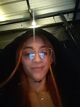 Dani-peggin Chat XXX in diretta