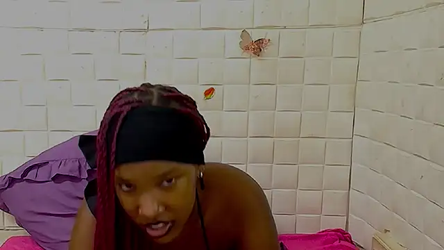 EroticSexyPrada – Live XXX-chat