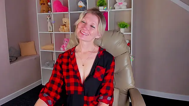 Julie_Lucas Chat XXX in diretta