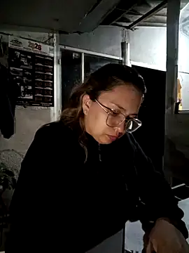 ISABELLA-24_ live XXX chat