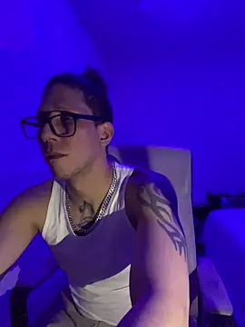 TitanNoir 在線直播表演