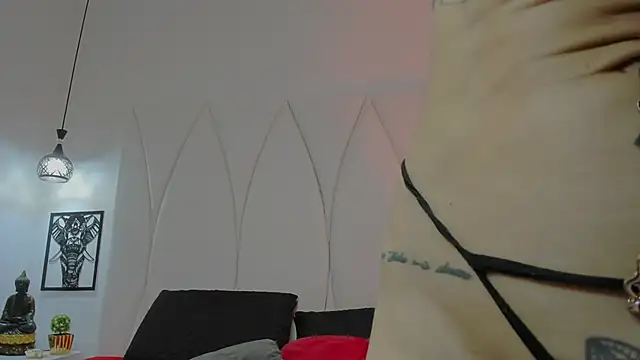 Mia_Reyesjs Live XXX-Chat